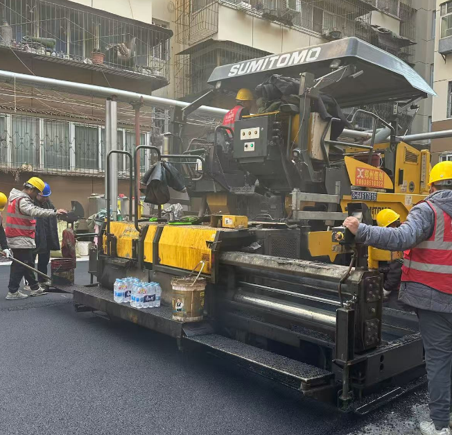 鄭州改性瀝青路面施工的特殊技術(shù)要求